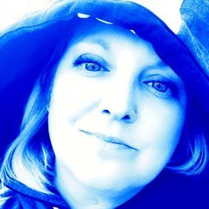 Meet your Posher, Chesli